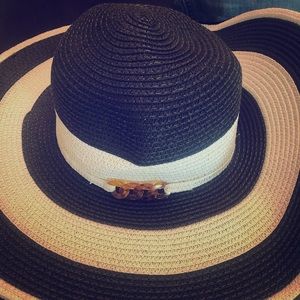 Cruise club floppy hat